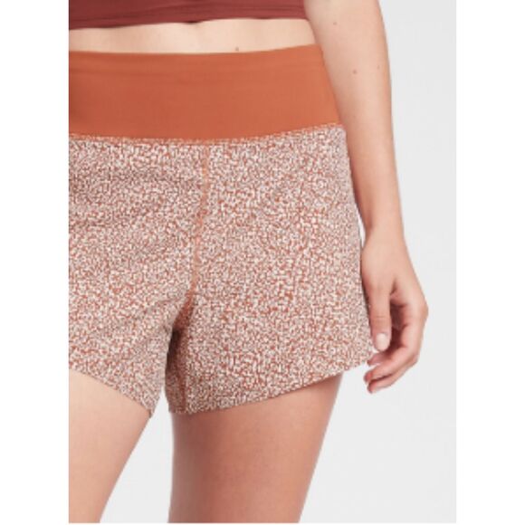 Athleta Womens Run With It 3.5" Printed Short Size XS Shorts Cheetah - Picture 16 of 16